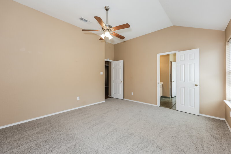 2,059/Mo, 1033 Weaver St Cedar Hill, TX 75104 Main Bedroom View 2