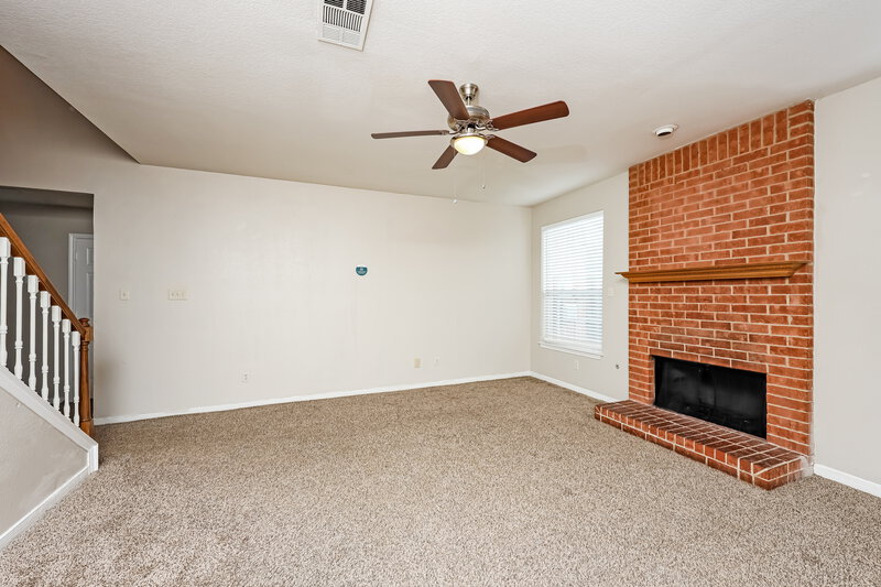 2,625/Mo, 2029 Austin Dr Mesquite, TX 75181 Living Room View 2