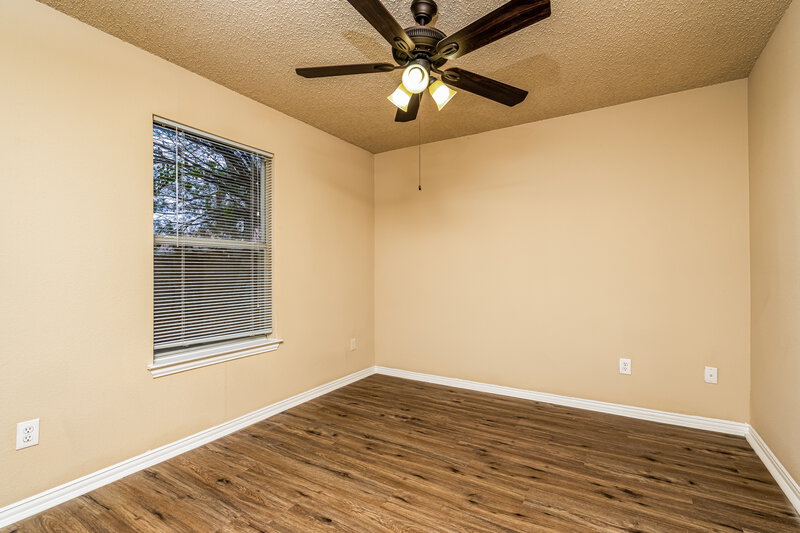 1,925/Mo, 1157 Lake Bluff Dr Little Elm, TX 75068 Bedroom View