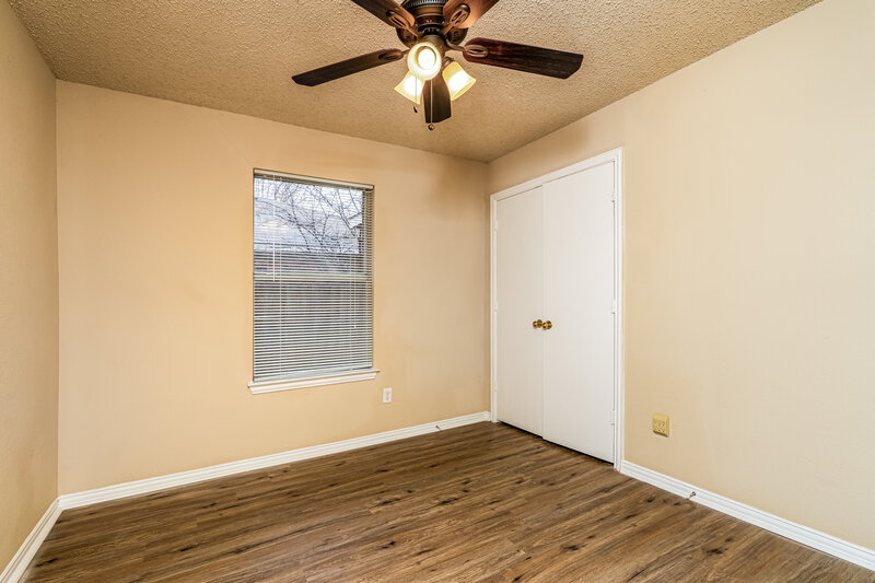 1,925/Mo, 1157 Lake Bluff Dr Little Elm, TX 75068 Bedroom View 2
