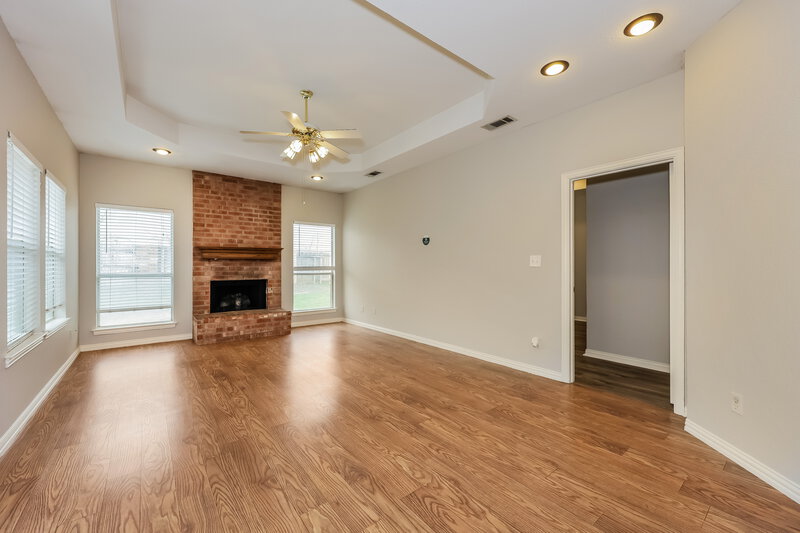 2,310/Mo, 3512 Wessex Ct Denton, TX 76210 Living Room View