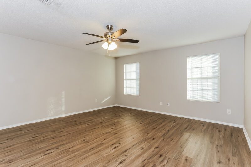 2,055/Mo, 918 Anvil Creek Dr Arlington, TX 76001 Main Bedroom View