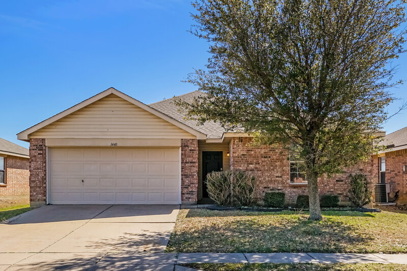2,020/Mo, 1440 Castle Ridge Rd Fort Worth, TX 76140 External View