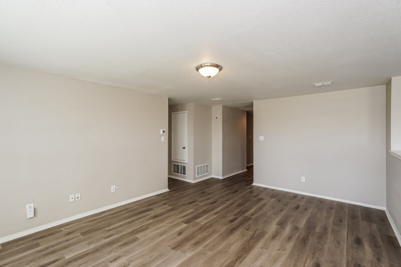 2,020/Mo, 1440 Castle Ridge Rd Fort Worth, TX 76140 Living Room View