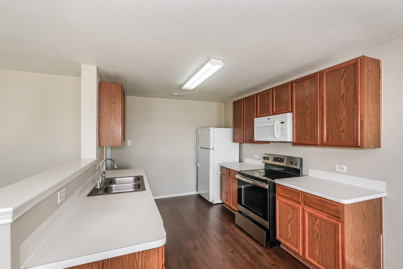 2,020/Mo, 1440 Castle Ridge Rd Fort Worth, TX 76140 Kitchen View