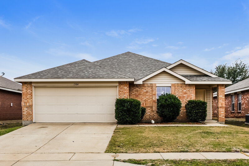 1,730/Mo, 1304 Castle Ridge Rd Fort Worth, TX 76140 External View