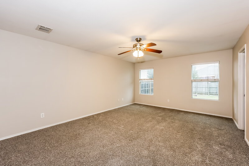1,730/Mo, 1304 Castle Ridge Rd Fort Worth, TX 76140 Main Bedroom View
