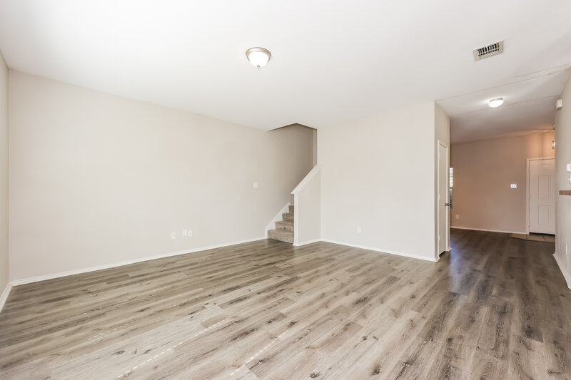 2,125/Mo, 1600 Chivalry Ln Fort Worth, TX 76140 Living Room View