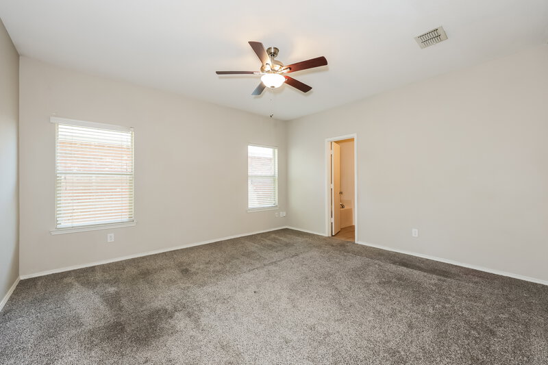 2,125/Mo, 1600 Chivalry Ln Fort Worth, TX 76140 Main Bedroom View 2