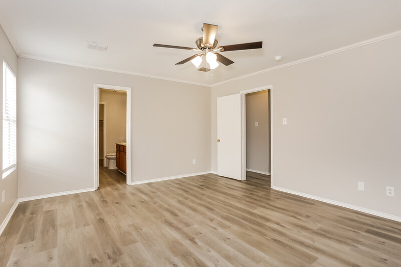 2,740/Mo, 8109 Canoe Ridge Ln Denton, TX 76210 Main Bedroom View 2