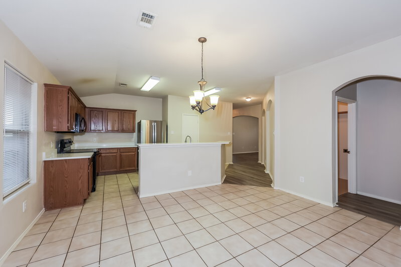 2,300/Mo, 7201 Lake Front Trl Arlington, TX 76002 Dining Room View 2