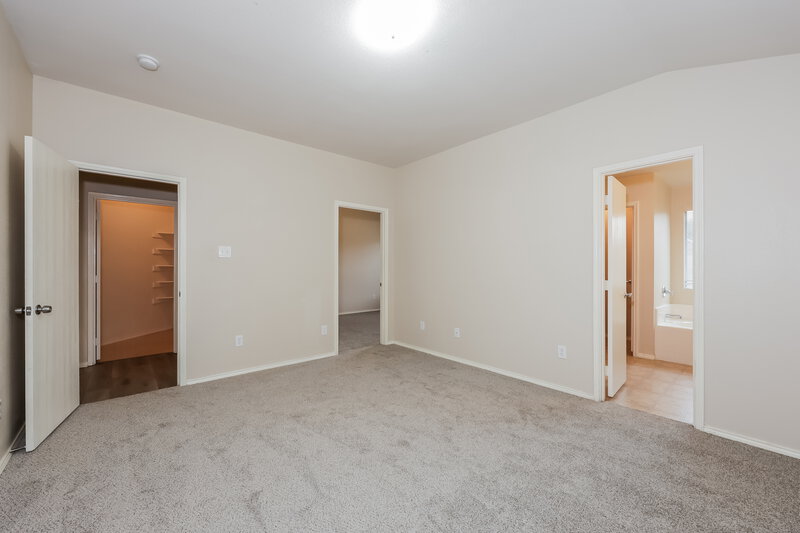 2,300/Mo, 7201 Lake Front Trl Arlington, TX 76002 Main Bedroom View 2