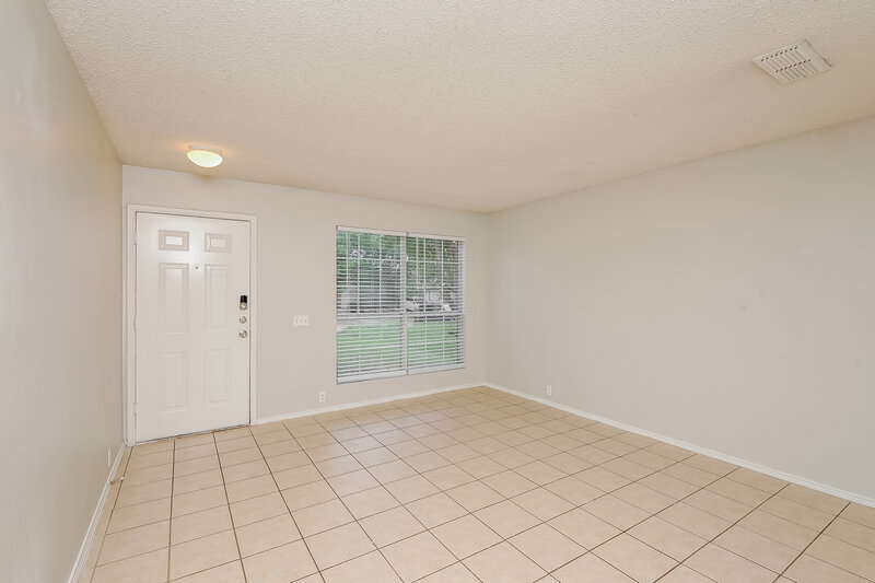 1,770/Mo, 8528 Gatlinburg Dr Fort Worth, TX 76123 Living Room View