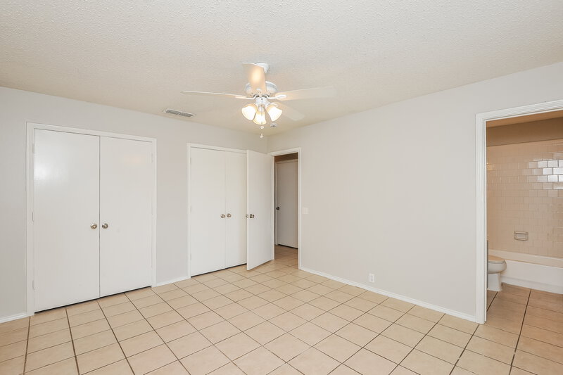 1,770/Mo, 8528 Gatlinburg Dr Fort Worth, TX 76123 Main Bedroom View