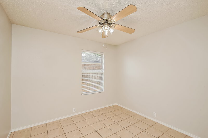 1,770/Mo, 8528 Gatlinburg Dr Fort Worth, TX 76123 Bedroom View