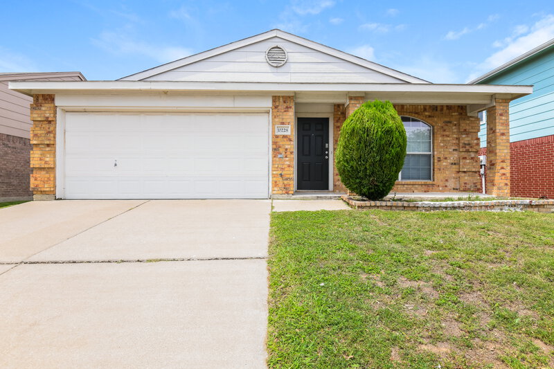 1,965/Mo, 10228 Winkler Dr Fort Worth, TX 76108 External View