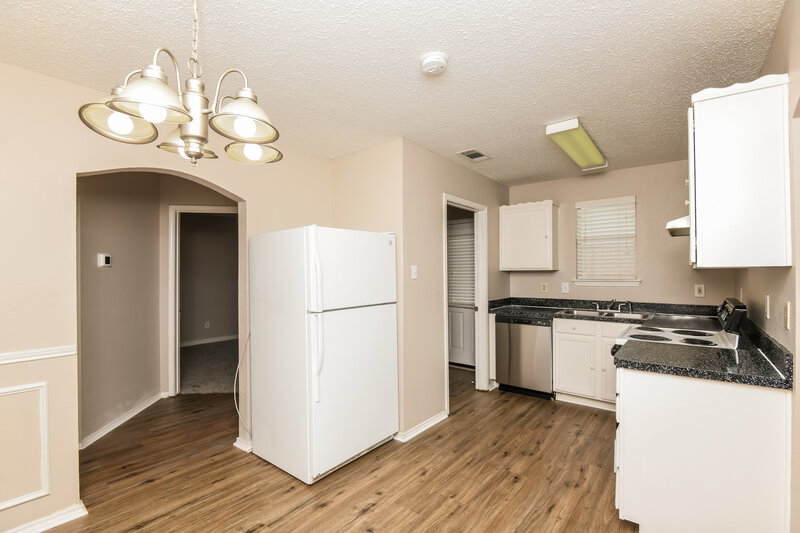 1,965/Mo, 10228 Winkler Dr Fort Worth, TX 76108 Dining Room View 3
