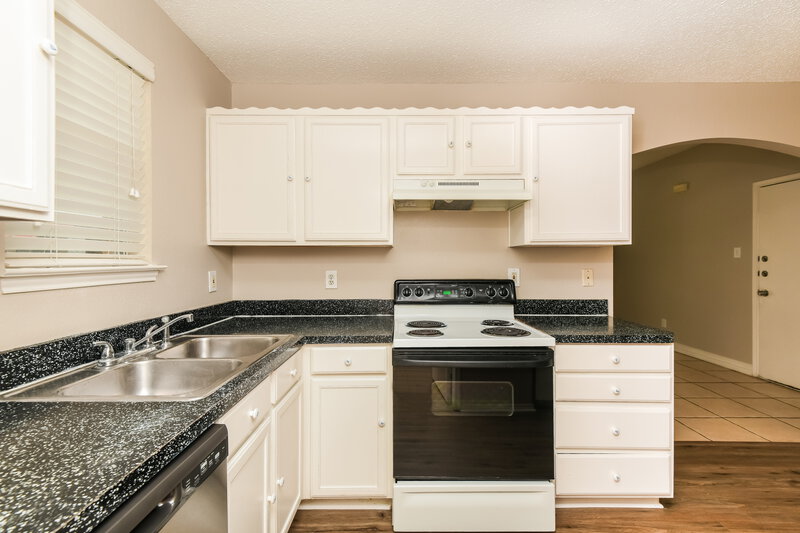 1,965/Mo, 10228 Winkler Dr Fort Worth, TX 76108 Kitchen View 2