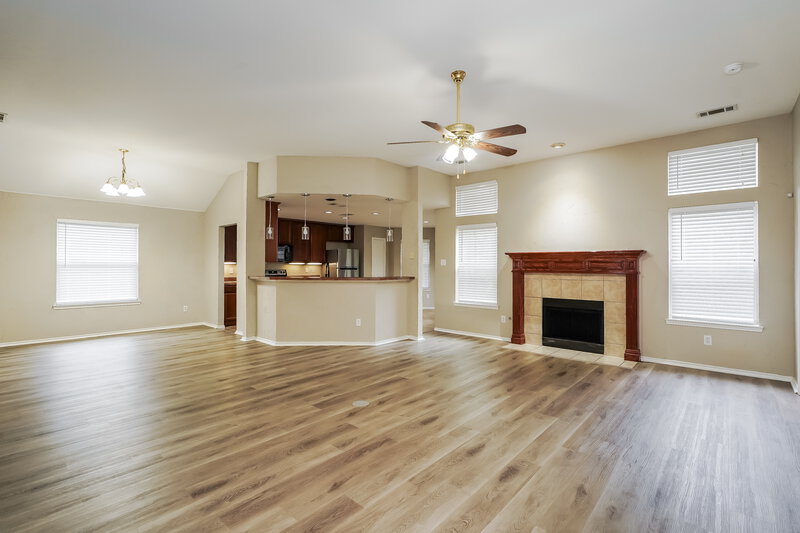 2,235/Mo, 4413 Corner Brook Ln Fort Worth, TX 76123 Living Room View 2