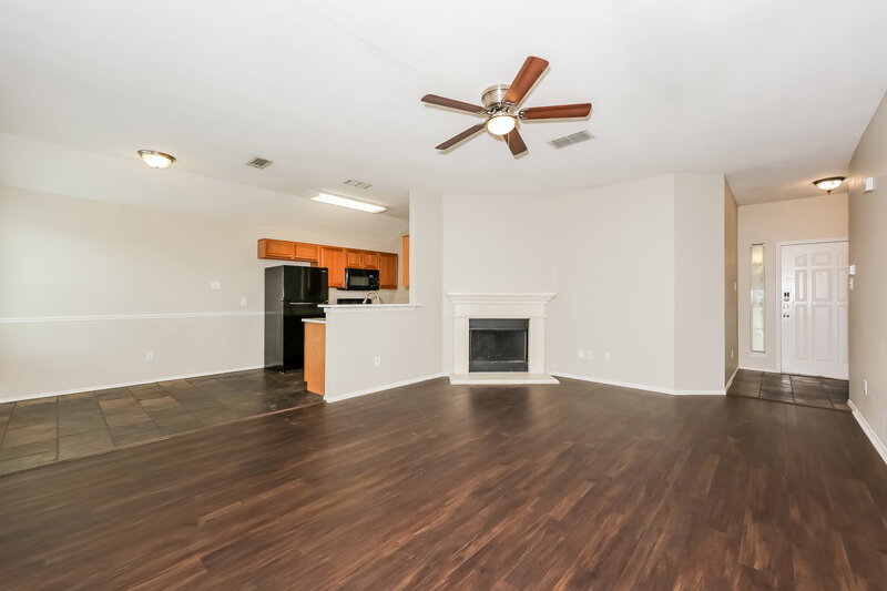 1,860/Mo, 2736 Cochran Way Fort Worth, TX 76108 Living Room View 3