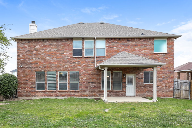 2,970/Mo, 1714 Rock Ridge Dr Cedar Hill, TX 75104 Rear View