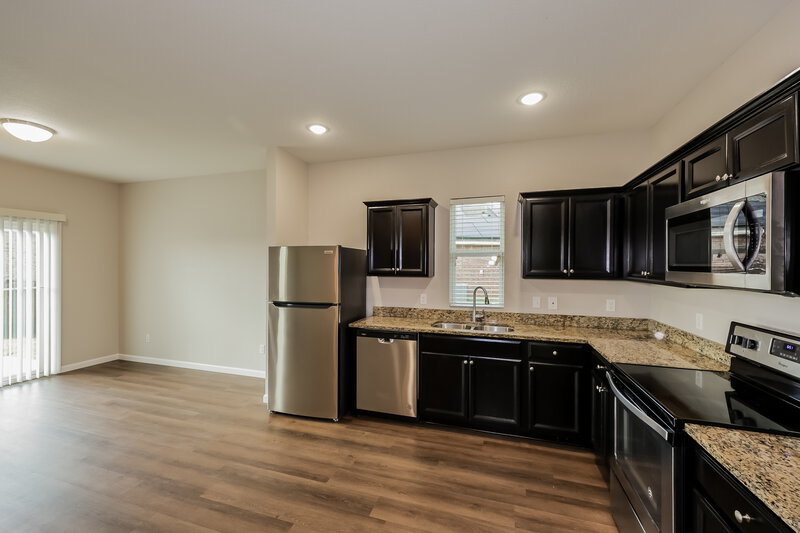 2,125/Mo, 2305 Agate Glenn Heights, TX 75154 Kitchen View 3