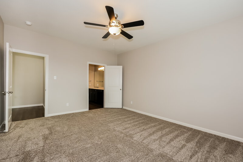 2,125/Mo, 2305 Agate Glenn Heights, TX 75154 Main Bedroom View 2
