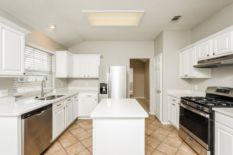2,425/Mo, 1159 Wake Forest Dr Lewisville, TX 75077 Kitchen View