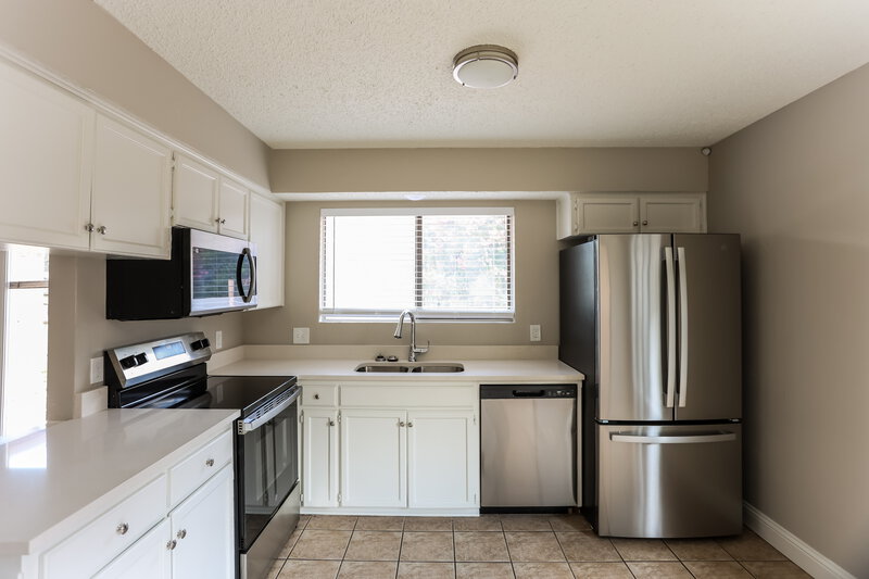 2,410/Mo, 5303 Oak Springs Dr Arlington, TX 76016 Kitchen View