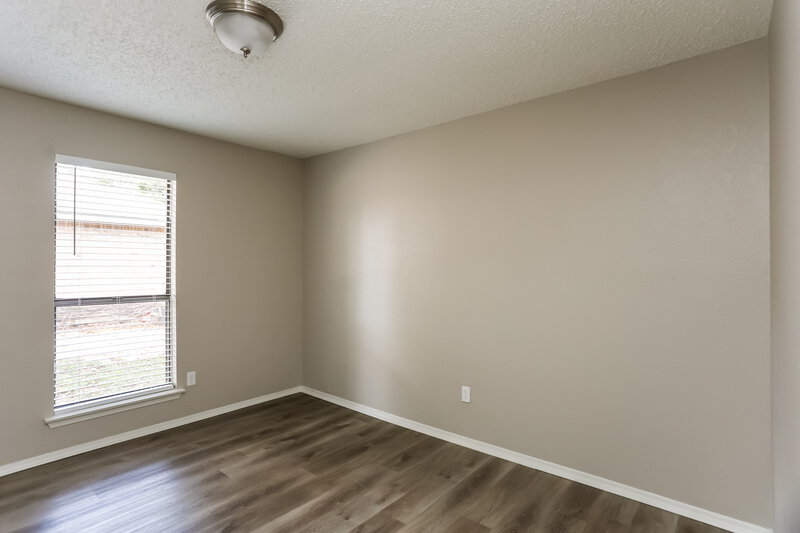 2,410/Mo, 5303 Oak Springs Dr Arlington, TX 76016 Bedroom View