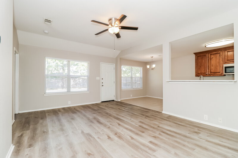 1,995/Mo, 801 Juno Ln Denton, TX 76209 Living Room View 2