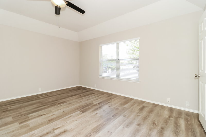 1,995/Mo, 801 Juno Ln Denton, TX 76209 Main Bedroom View 2