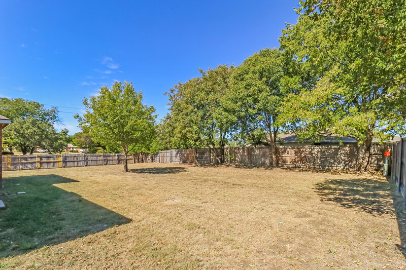 1,995/Mo, 801 Juno Ln Denton, TX 76209 Rear View