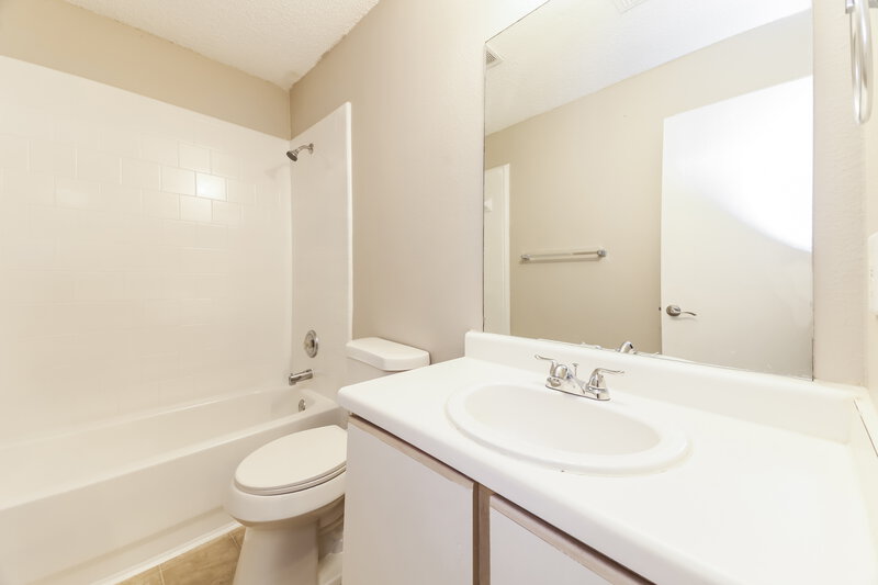 2,170/Mo, 1024 Springcreek Dr Denton, TX 76210 Bathroom View