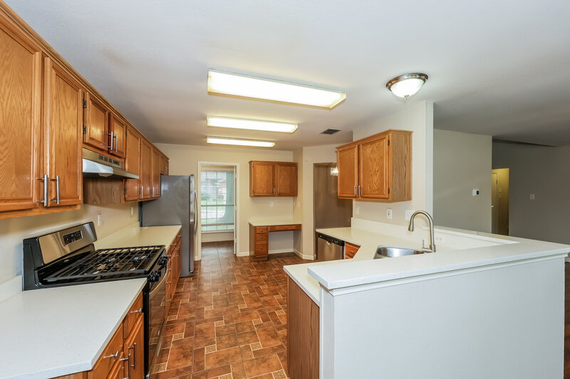 2,535/Mo, 1108 Germany Dr Cedar Hill, TX 75104 Kitchen View