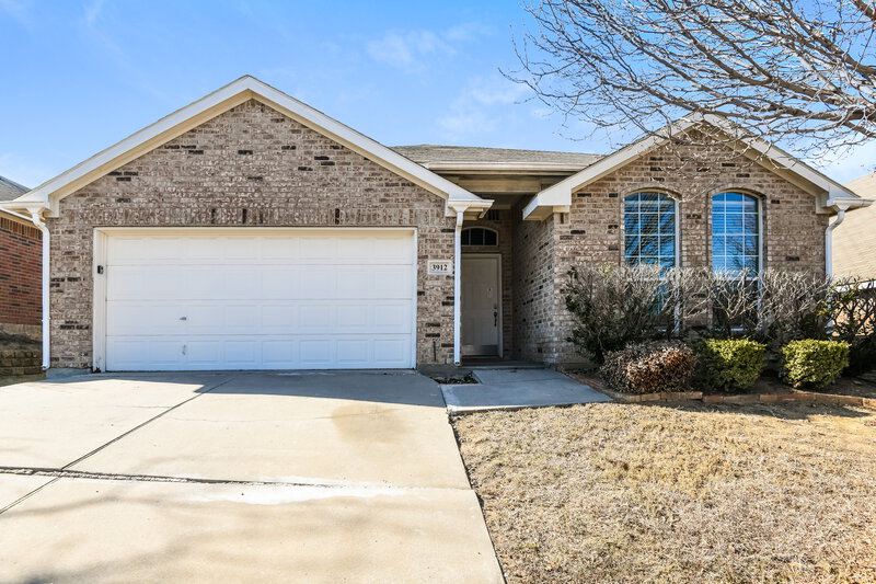 2,300/Mo, 3912 Big Thicket Dr Fort Worth, TX 76244 External View