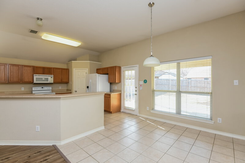 2,300/Mo, 3912 Big Thicket Dr Fort Worth, TX 76244 Dining Room View