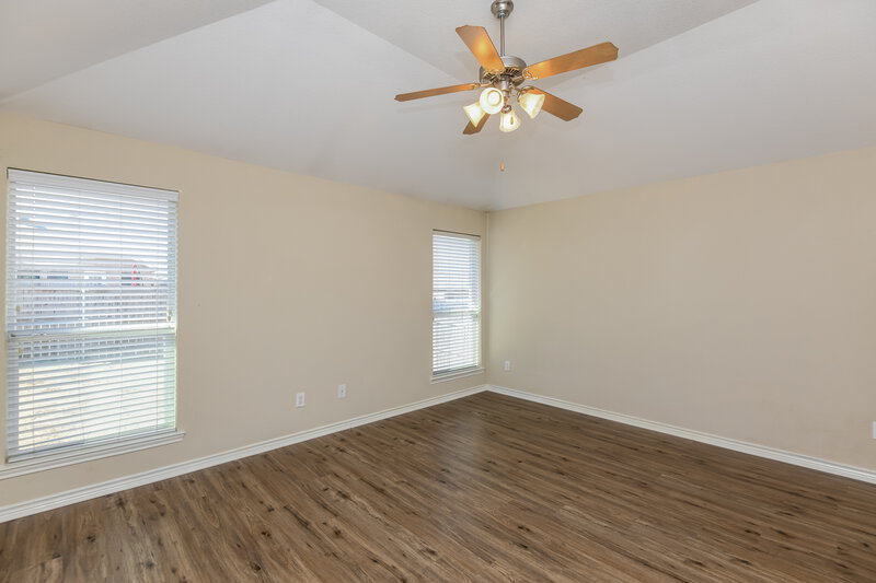 2,300/Mo, 3912 Big Thicket Dr Fort Worth, TX 76244 Main Bedroom View