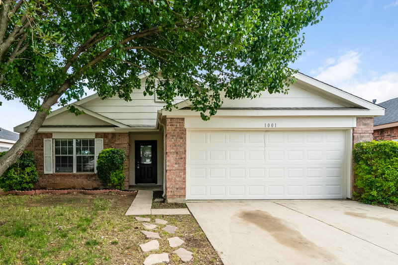 1,960/Mo, 1001 Springcreek Dr Denton, TX 76210 External View