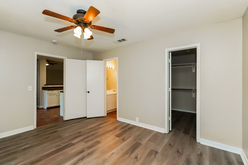 2,270/Mo, 1001 Springcreek Dr Denton, TX 76210 Main Bedroom View