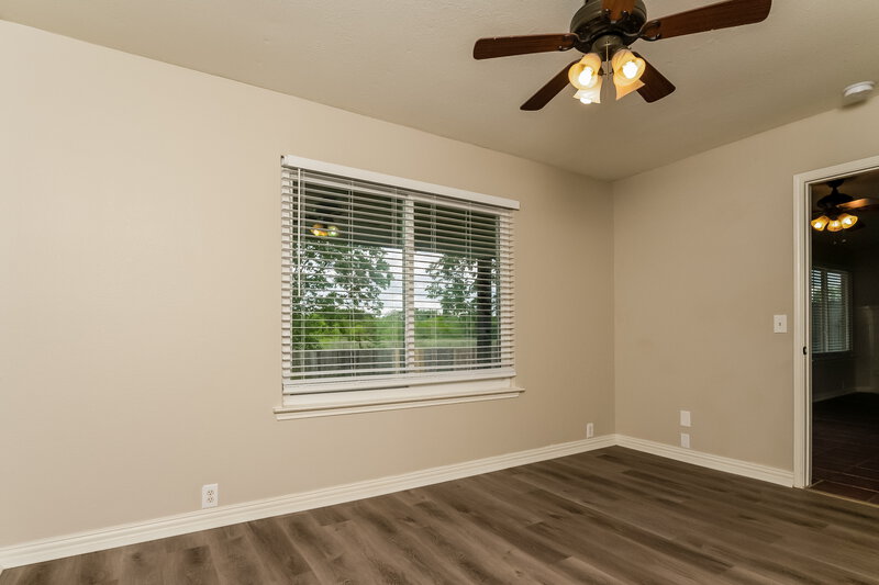 1,960/Mo, 1001 Springcreek Dr Denton, TX 76210 Main Bedroom View 2