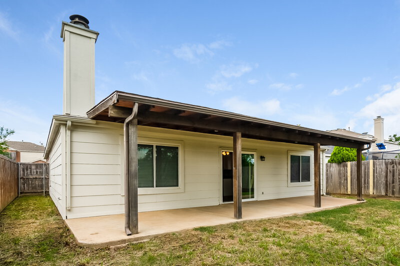1,960/Mo, 1001 Springcreek Dr Denton, TX 76210 Rear View