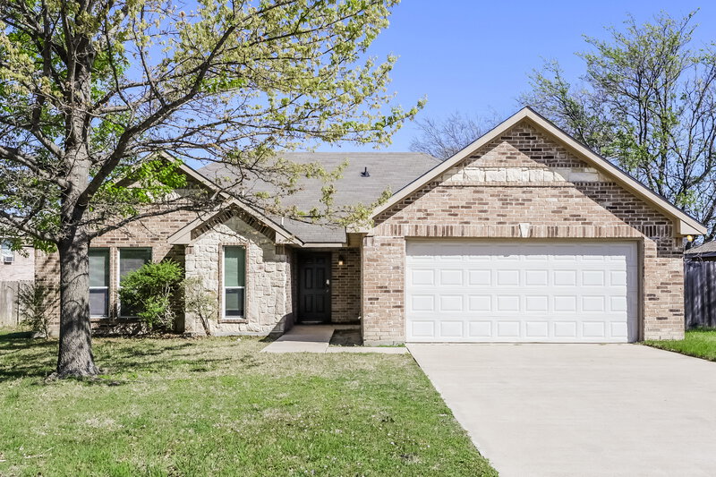2,235/Mo, 409 Partridge Cir Desoto, TX 75115 External View
