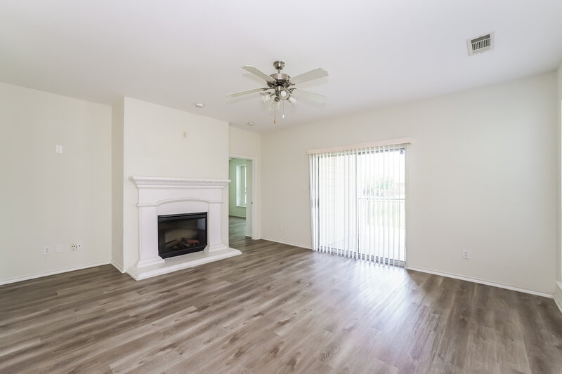 2,005/Mo, 10941 Hawks Landing Rd Haslet, TX 76052 Living Room View