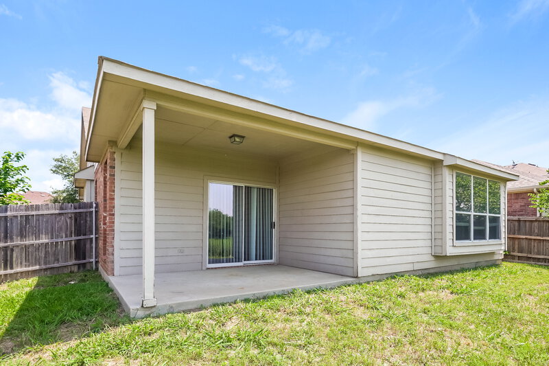 2,005/Mo, 10941 Hawks Landing Rd Haslet, TX 76052 Rear View