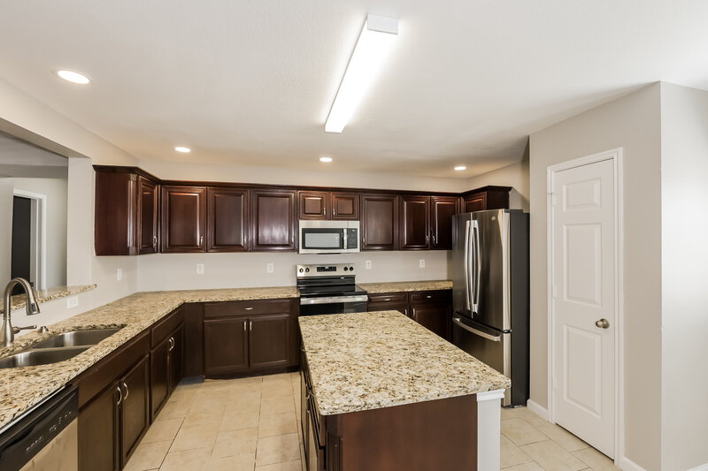 3,560/Mo, 5965 Harbor Glen Dr Dallas, TX 75249 Kitchen View