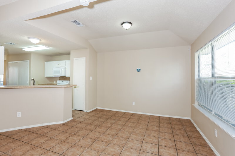 2,110/Mo, 200 Rosewood Ln Cedar Hill, TX 75104 Breakfast Nook View
