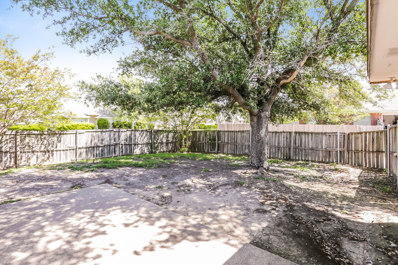 2,110/Mo, 200 Rosewood Ln Cedar Hill, TX 75104 Exterior View