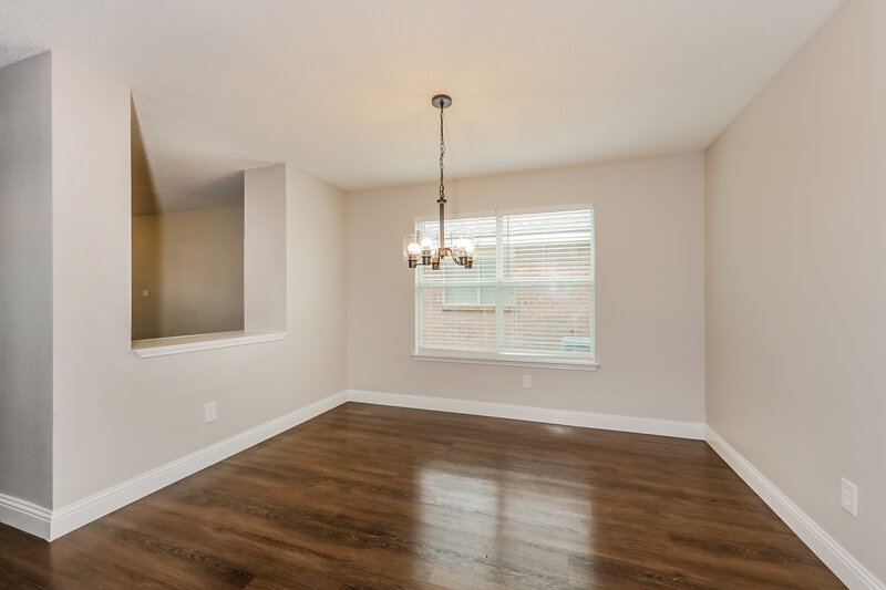 2,725/Mo, 7912 Whitney Ln Fort Worth, TX 76112 Dining Room View