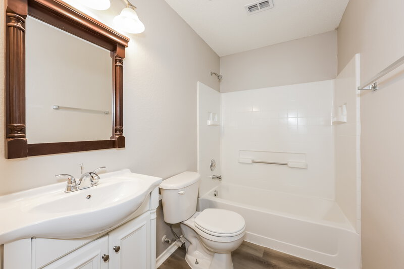 2,380/Mo, 4908 Waterford Dr Fort Worth, TX 76179 Bathroom View
